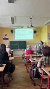 Škola, ktorá spája generácie: U nás sa vzdelávajú aj seniori