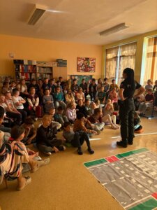 Bezpečne na cestách – beseda s policajtkou o dopravnej bezpečnosti